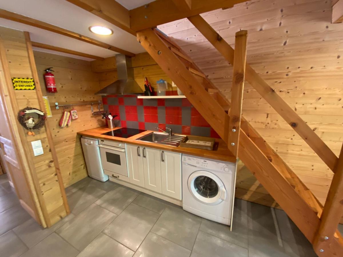 L Alpin Bel Appartement Avec Terrasse Dans Vieille Ferme De Montagne Renovee Les Orres Exterior foto
