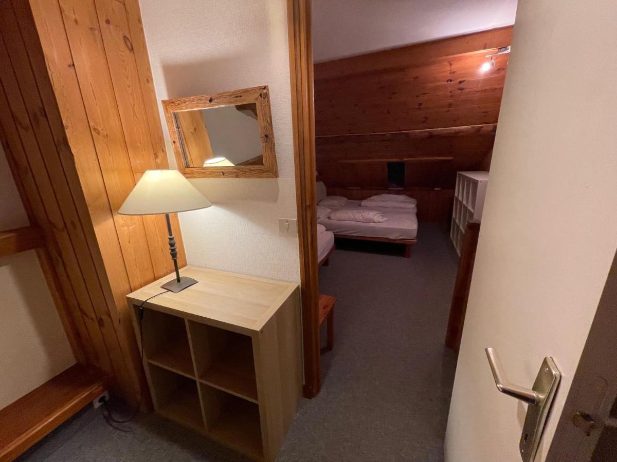 L Alpin Bel Appartement Avec Terrasse Dans Vieille Ferme De Montagne Renovee Les Orres Exterior foto